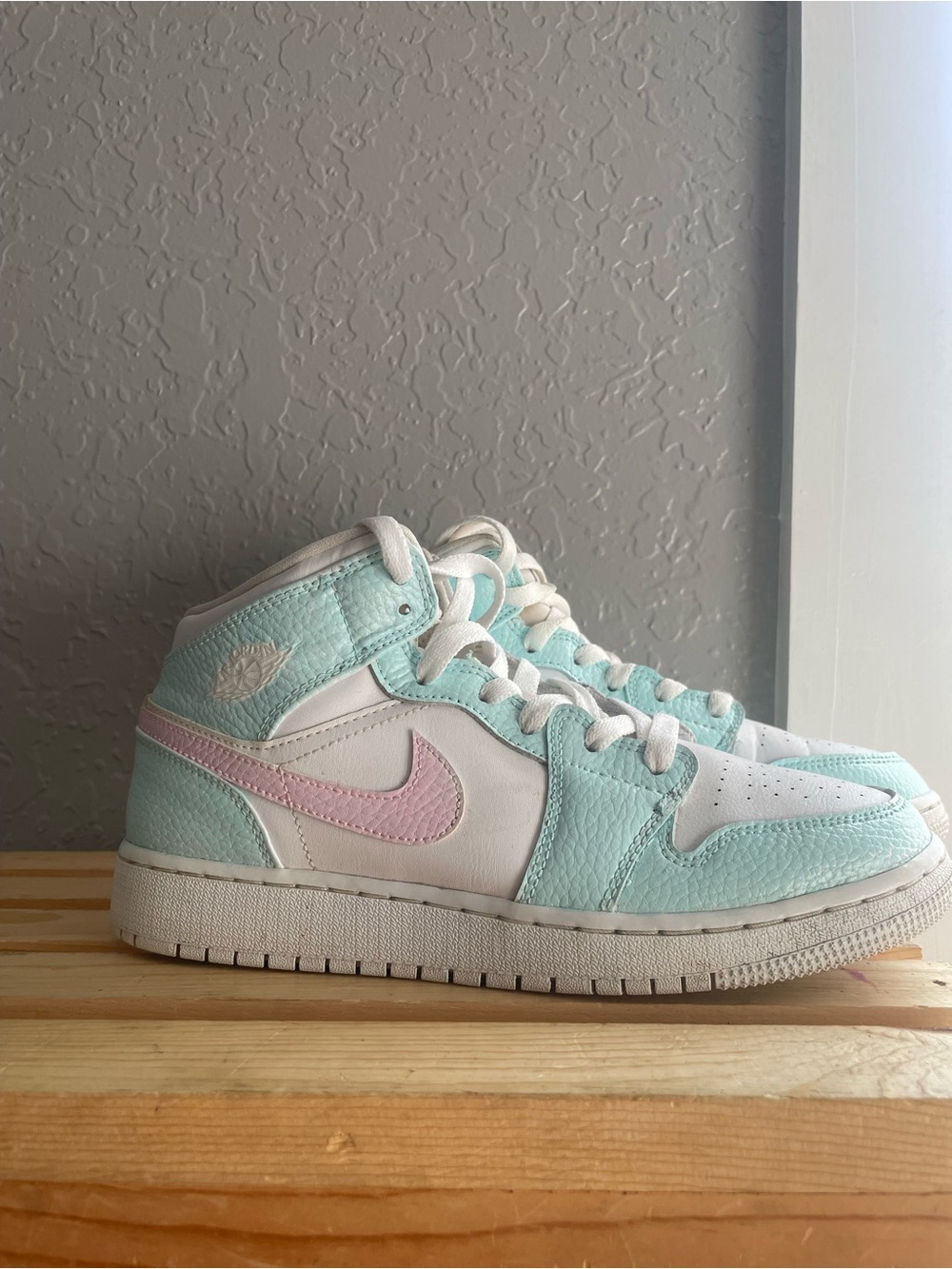 Custom Pastel Nike Air Jordan 1 Mid GS | Size 5.5Y (Women’s 7) baby blue & Pink
